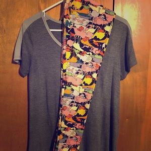 LuLaRoe Shirt Size XS & One Size Leggings